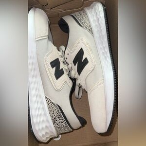 New Balance Beige and Black Patterned Sneakers